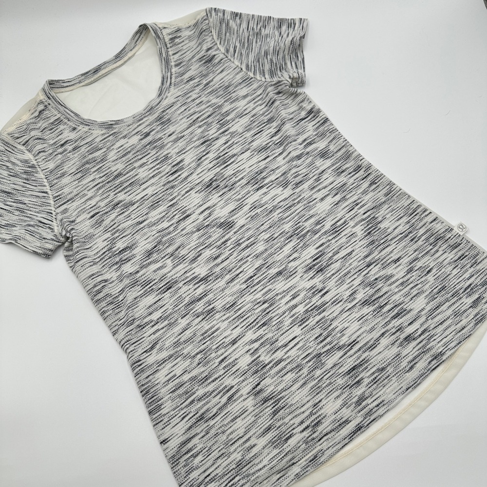 Lululemon Beat The Heat Short Sleeve Women Size 6 Tiger Space Dye Mesh Back